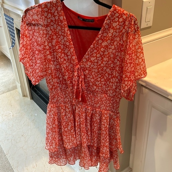 Zara Floral Flounced Hem Mini Dress Size Medium - Picture 1 of 14
